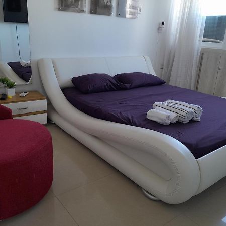 Oceanside 3-Bedroom Apartment In Fun Tourist Area Картахена Экстерьер фото