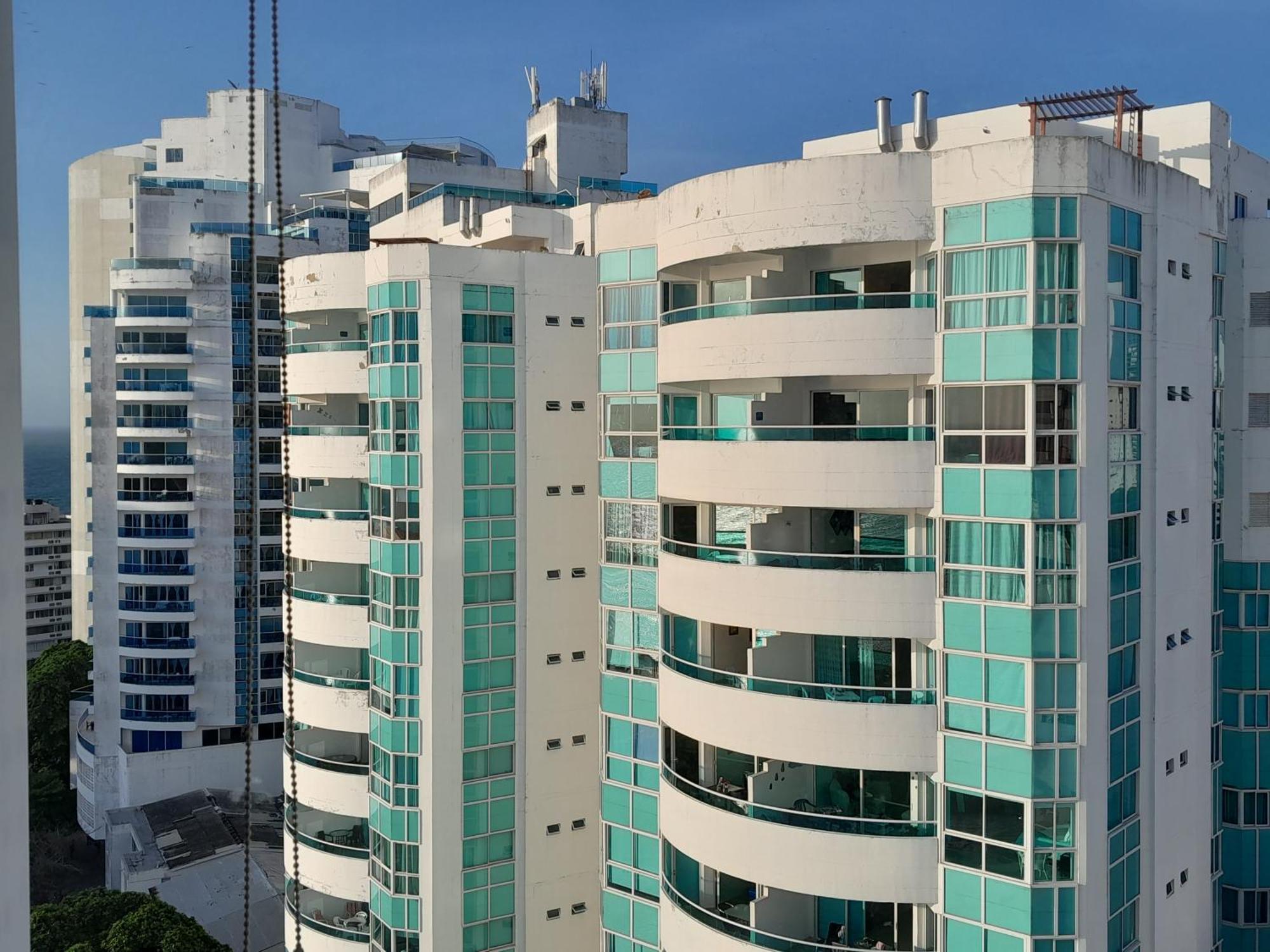 Oceanside 3-Bedroom Apartment In Fun Tourist Area Картахена Экстерьер фото